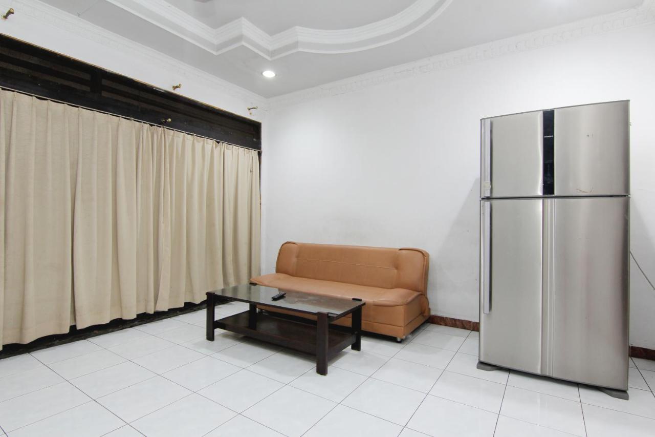 Arjuna Hostel Semarang Eksteriør billede