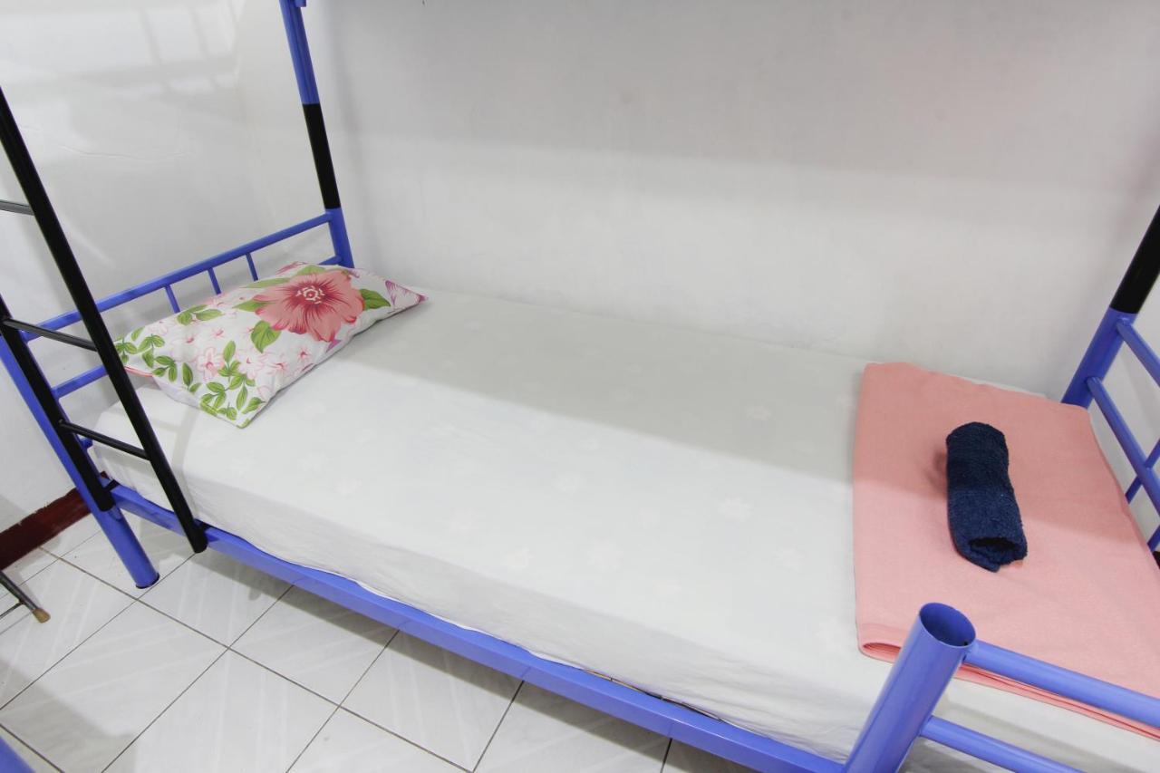 Arjuna Hostel Semarang Eksteriør billede